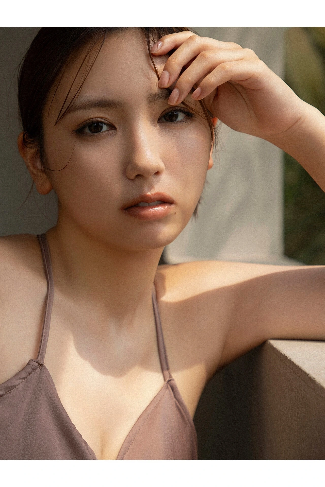 Aika Sawaguchi 沢口爱华, FLASHデジタル写真集 「Silent Heat」 Set.01