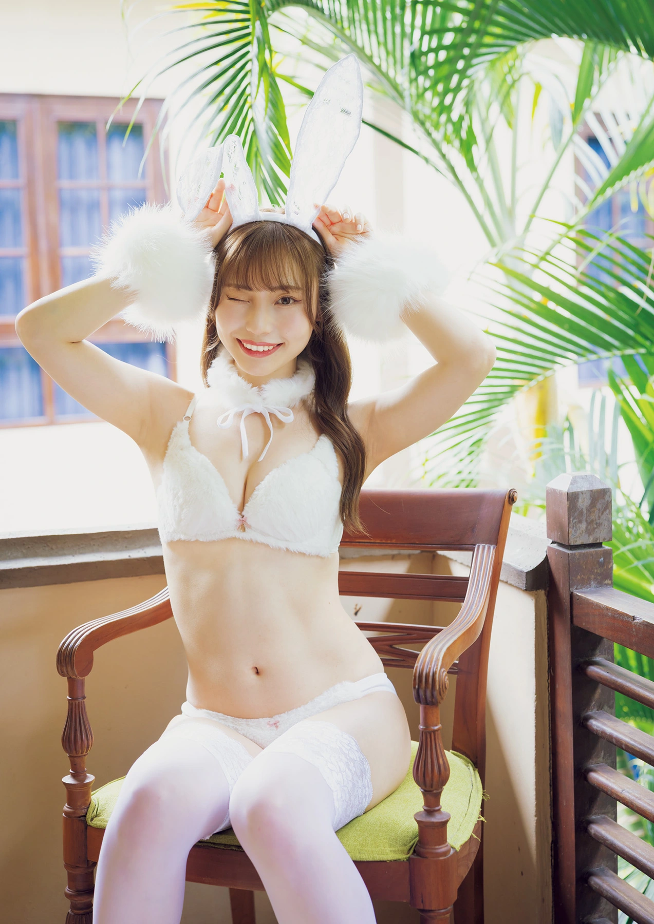 Saaya Kawagoe 川越紗彩, 1st写真集 「なんとかなるなる」 Set.03