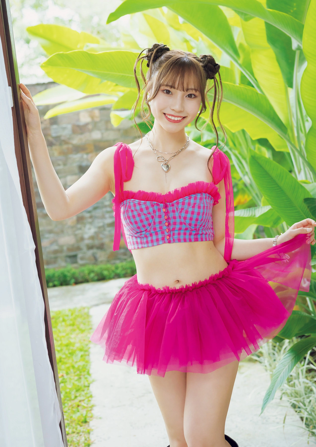Saaya Kawagoe 川越紗彩, 1st写真集 「なんとかなるなる」 Set.03