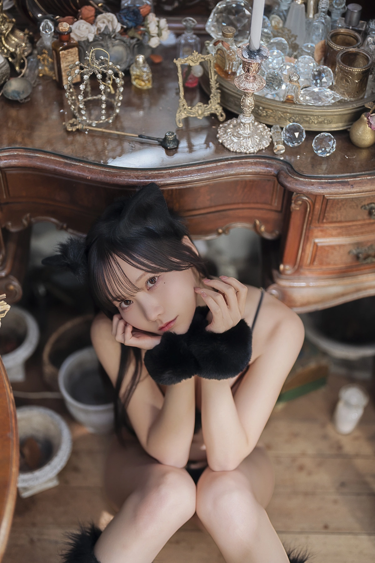 Kenken けんけん, 写真集 「KURO Animals」 Set.01