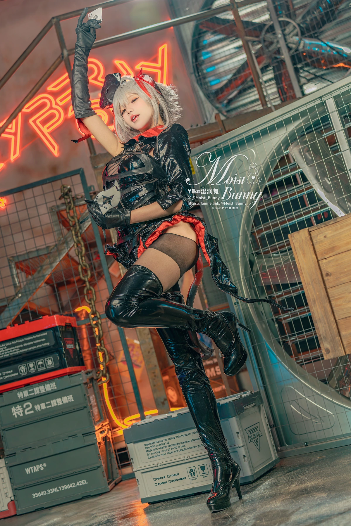 Cosplay 黏黏团子兔 – 2月作品 『愚夜密函-W』