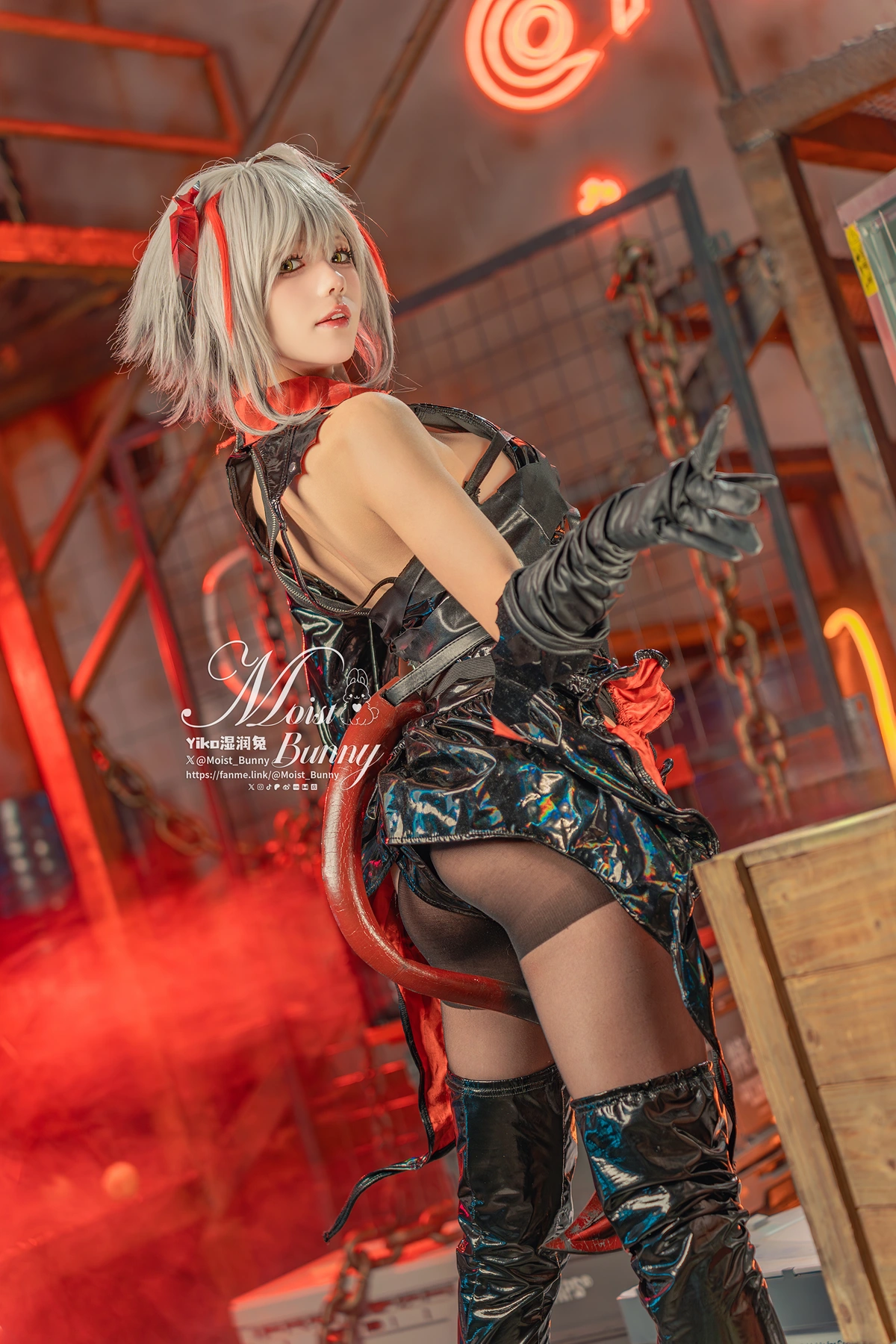 Cosplay 黏黏团子兔 – 2月作品 『愚夜密函-W』