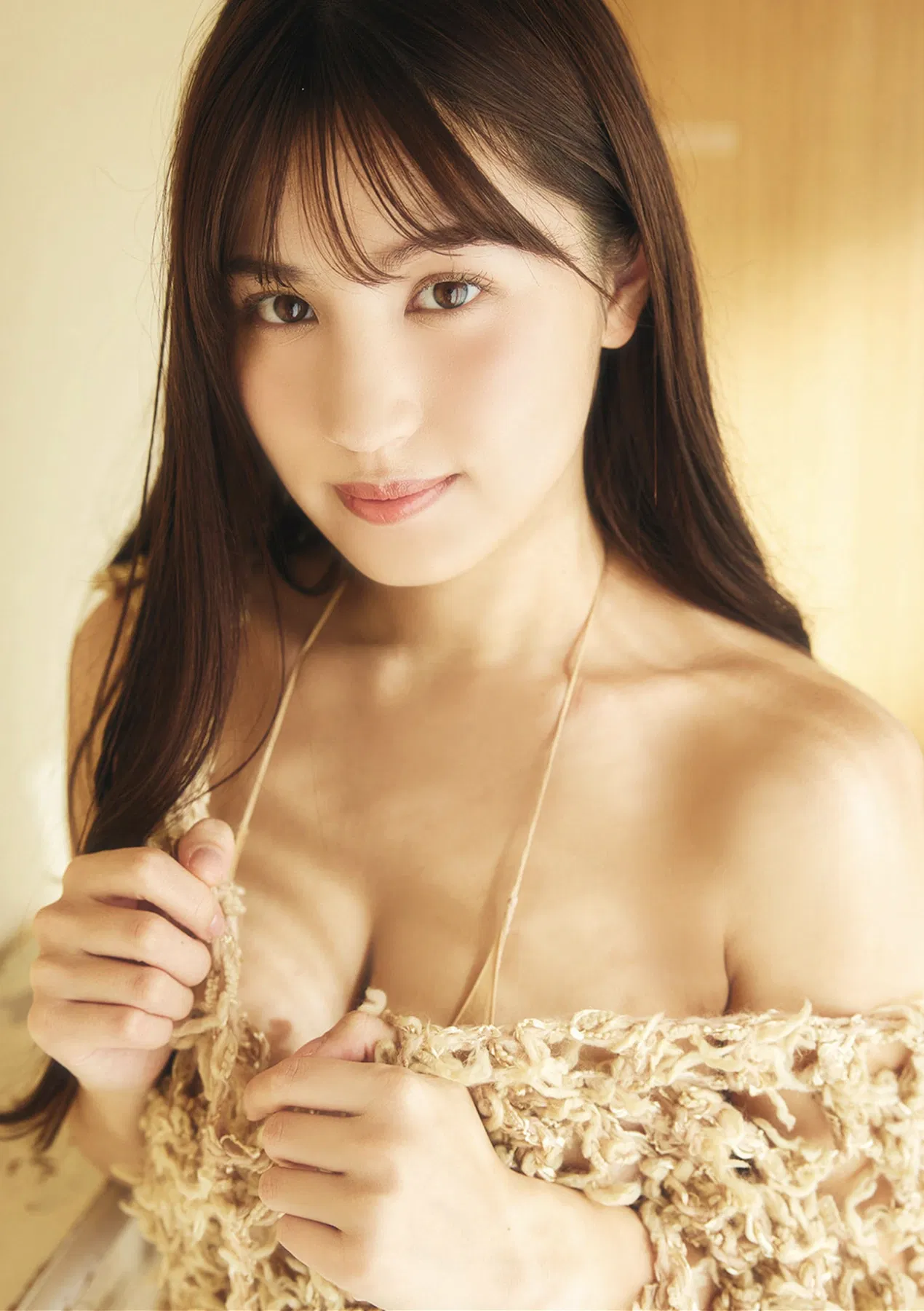 Fuka Hanasaki 花咲楓香, Ai Kawamura 川村あい, Sabra 第5号 2025 FALL 1周年記念号 QUARTERLY