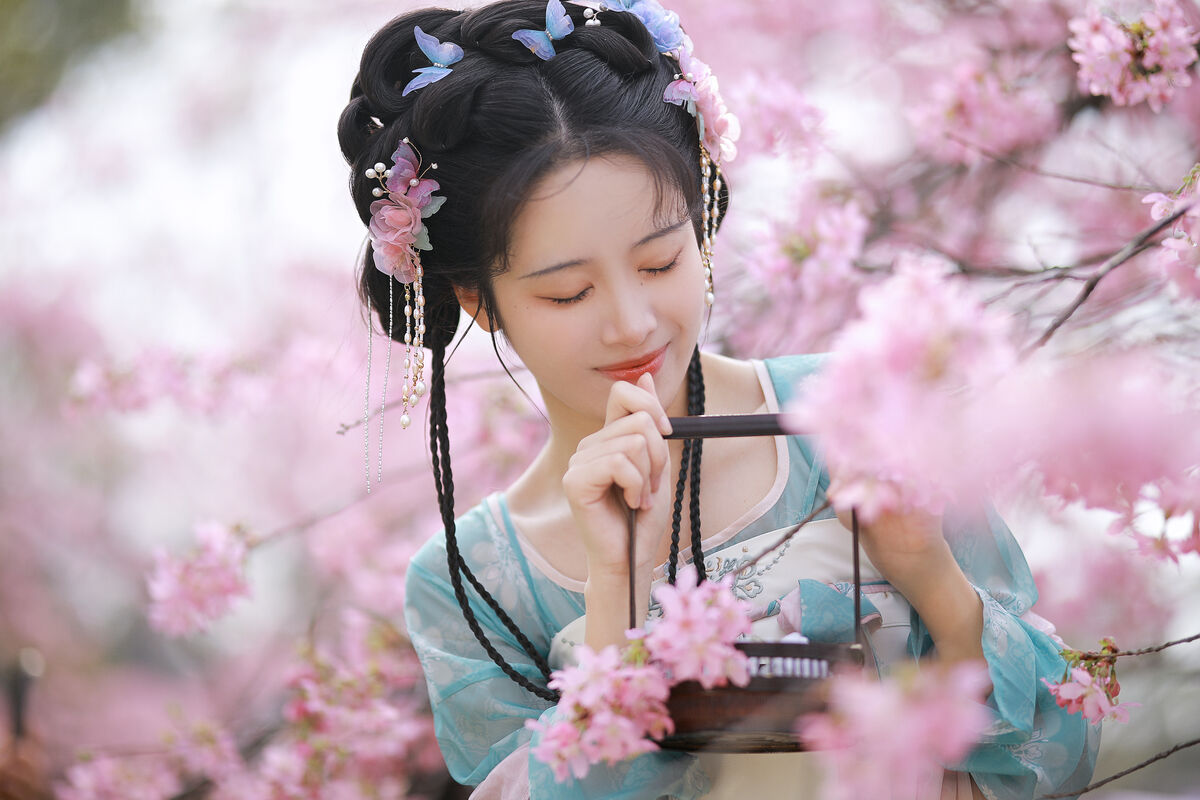 YiTuYu艺图语 Vol.8684 Mian Mian Si Yuan Dao