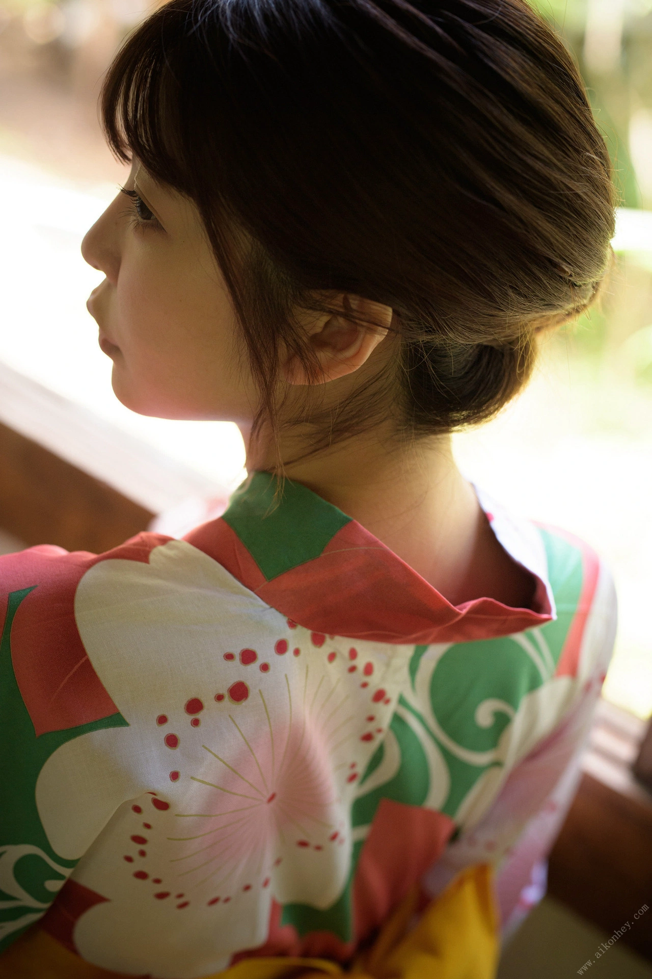 Hinako Mori 森日向子, ヌード写真集 「夏 駆ける 空 Blue sky Blue」 Set.03