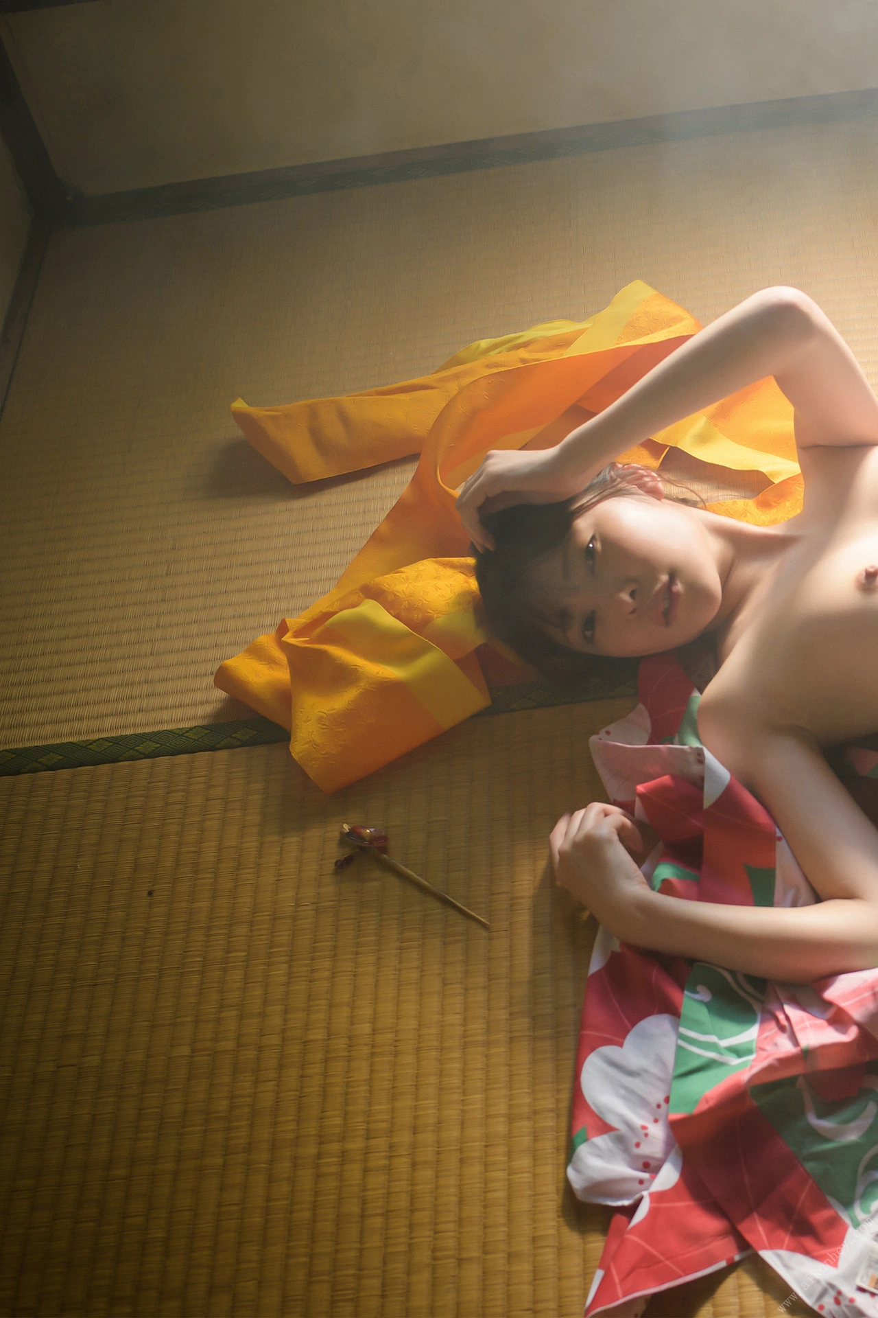 Hinako Mori 森日向子, ヌード写真集 「夏 駆ける 空 Blue sky Blue」 Set.03