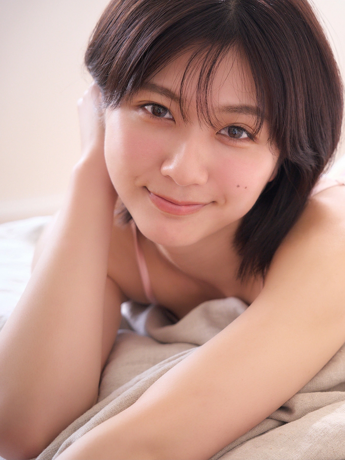 Maria Shimizu 清水麻璃亜, 写真集 「まりあさん、見せすぎです！」 Set.04