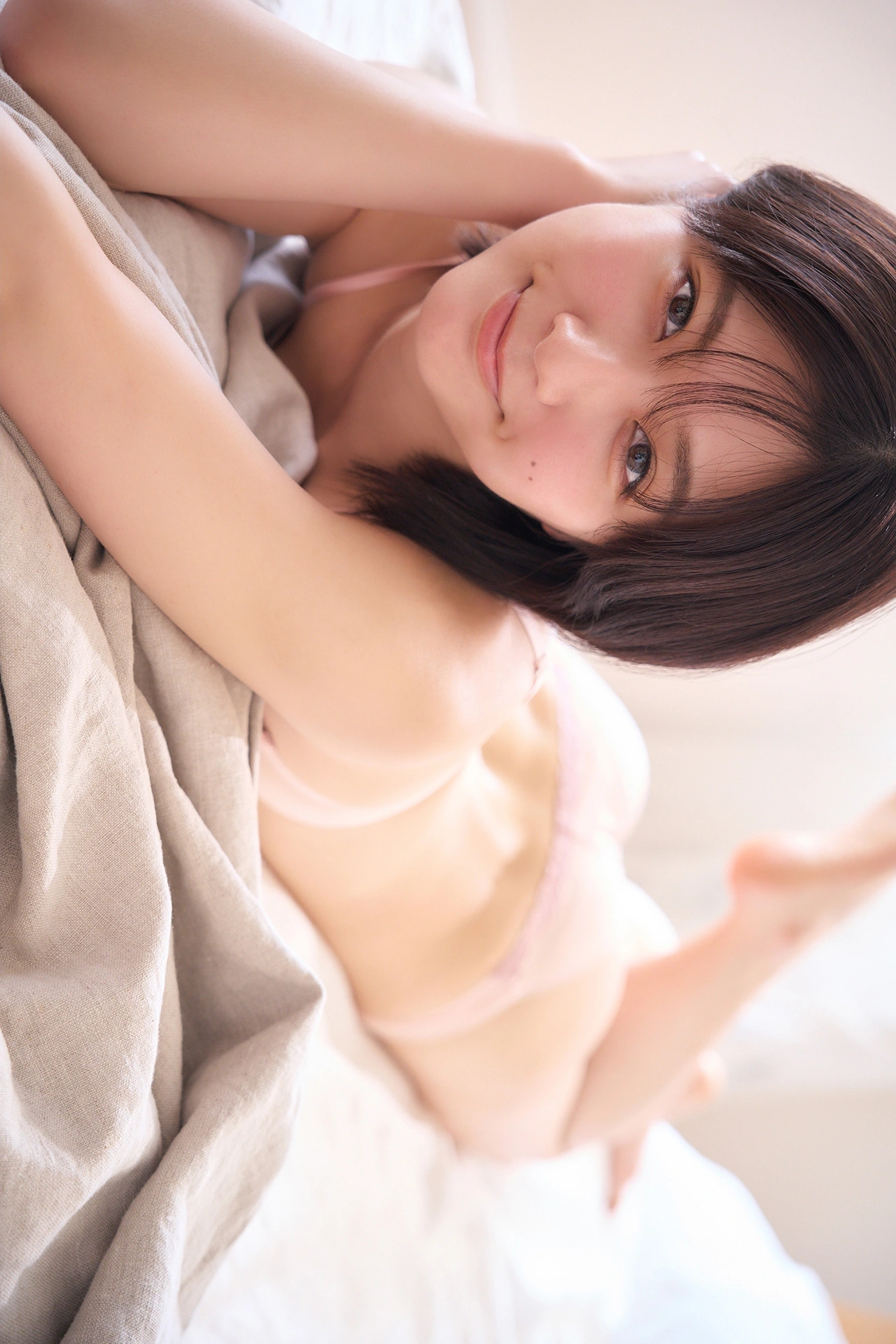 Maria Shimizu 清水麻璃亜, 写真集 「まりあさん、見せすぎです！」 Set.04