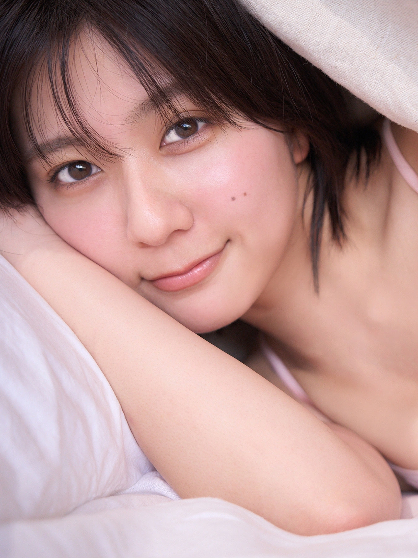 Maria Shimizu 清水麻璃亜, 写真集 「まりあさん、見せすぎです！」 Set.04