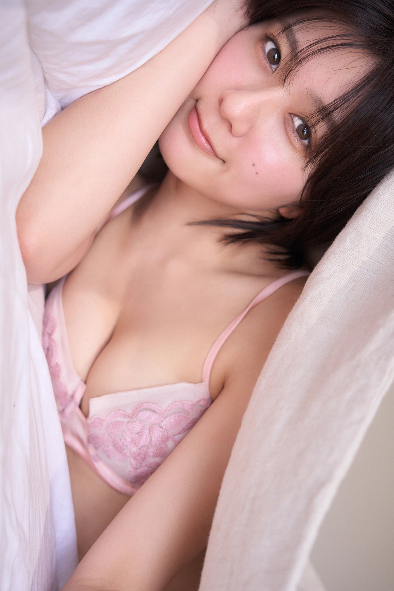 Maria Shimizu 清水麻璃亜, 写真集 「まりあさん、見せすぎです！」 Set.04