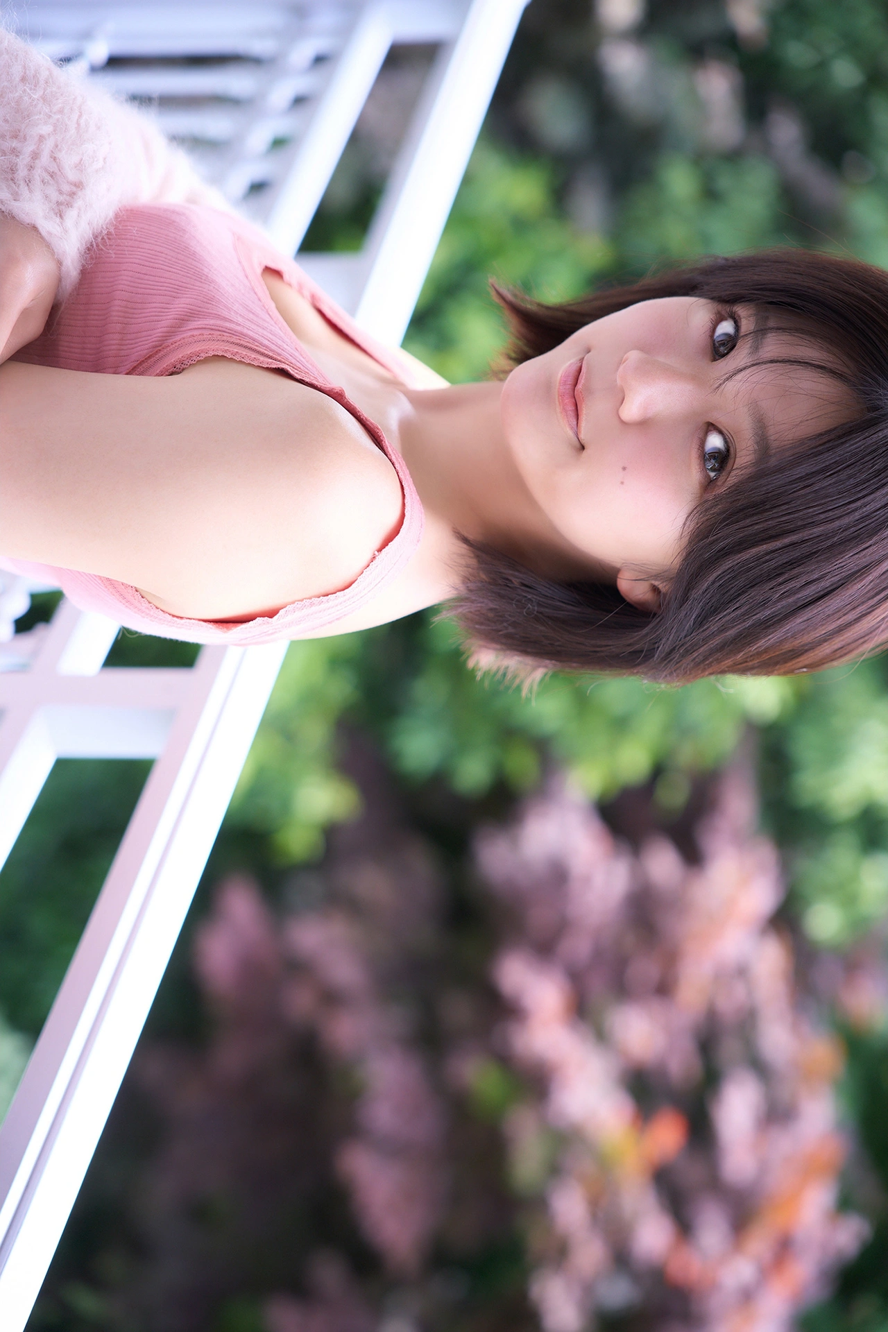 Maria Shimizu 清水麻璃亜, 写真集 「まりあさん、見せすぎです！」 Set.04