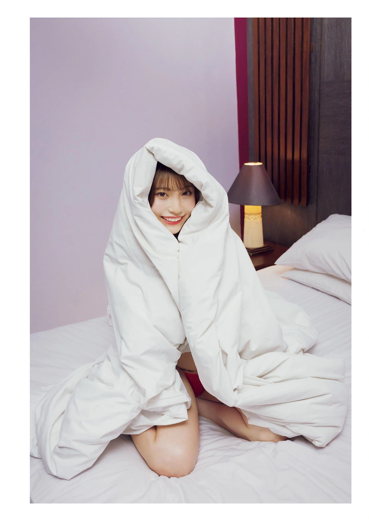 Saaya Kawagoe 川越紗彩, 1st写真集 「なんとかなるなる」 Set.04