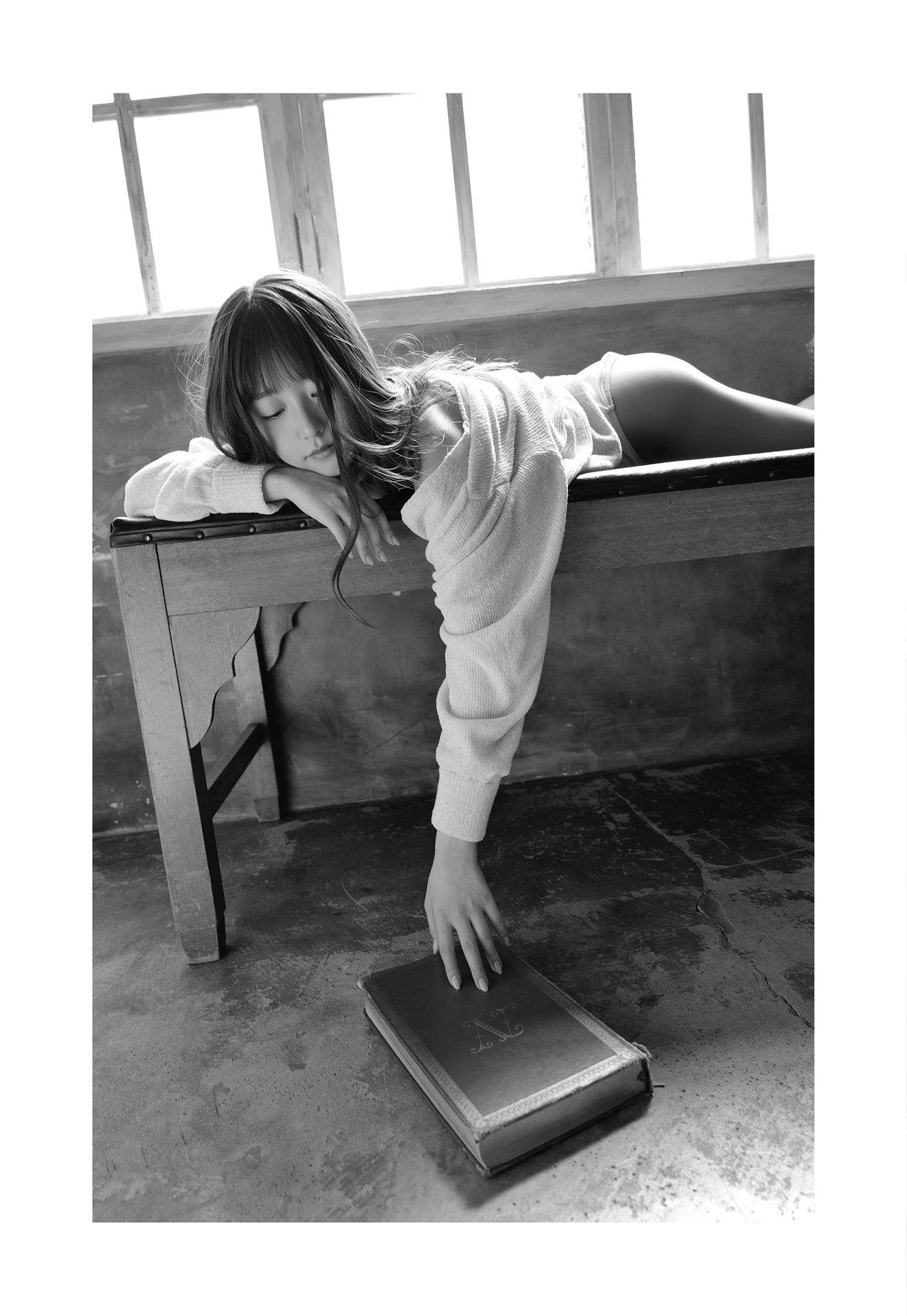 Hikari Aozora 青空ひかり, 山岸伸×SODデジタルヌード写真集 『Real Feel』 Set.01