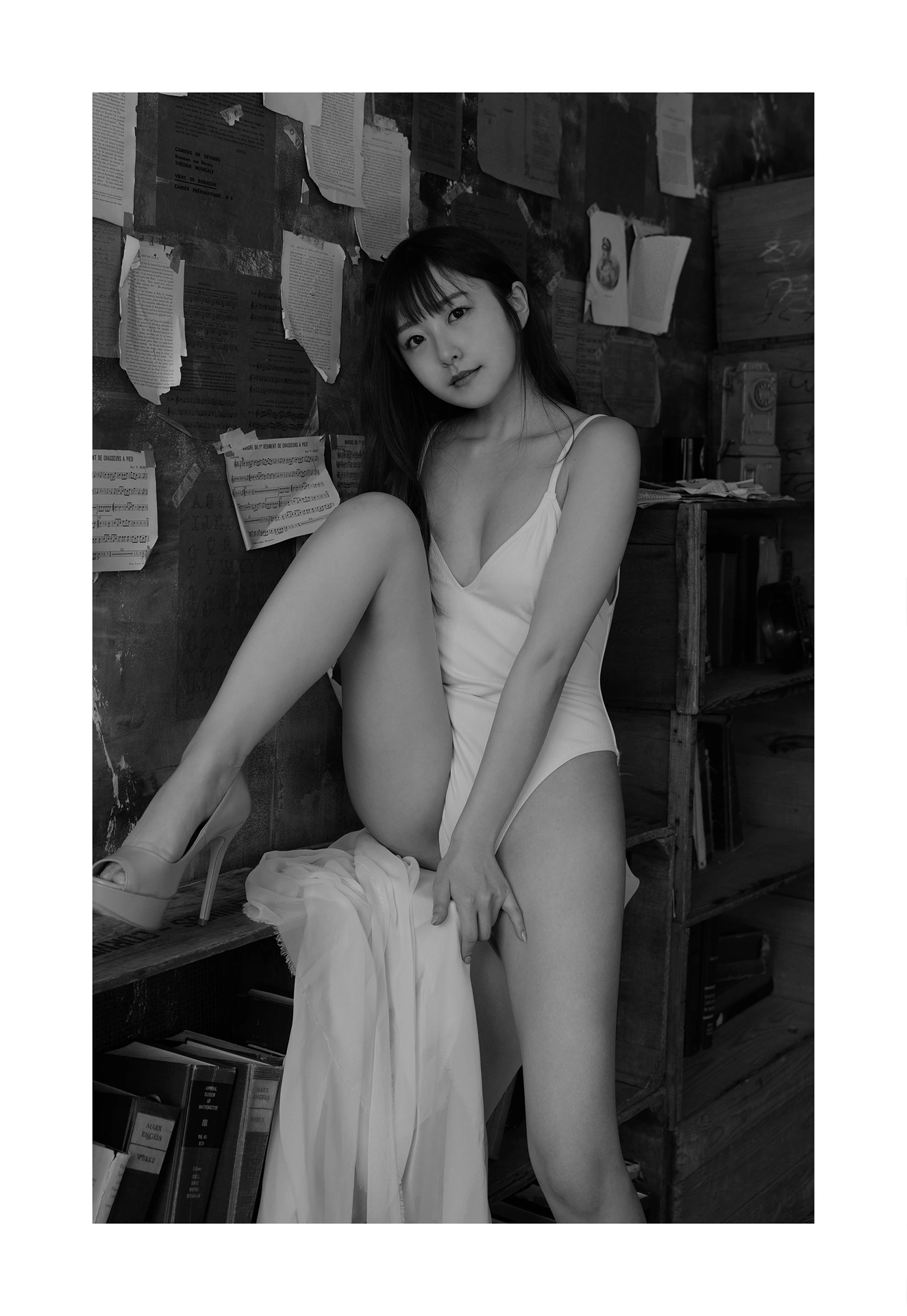 Hikari Aozora 青空ひかり, 山岸伸×SODデジタルヌード写真集 『Real Feel』 Set.01