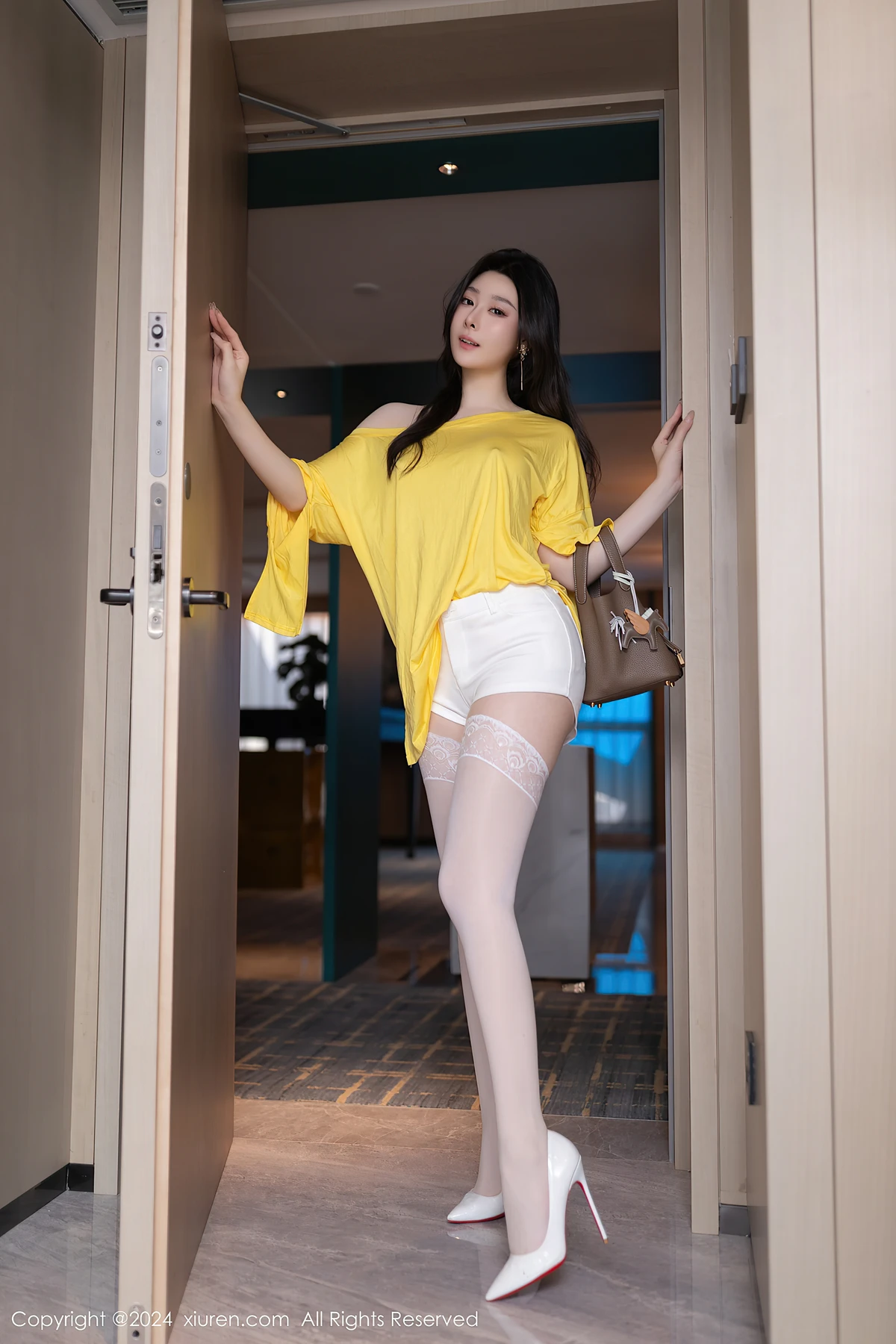 XiuRen秀人网 No.9019 小逗逗XiaoDouDou