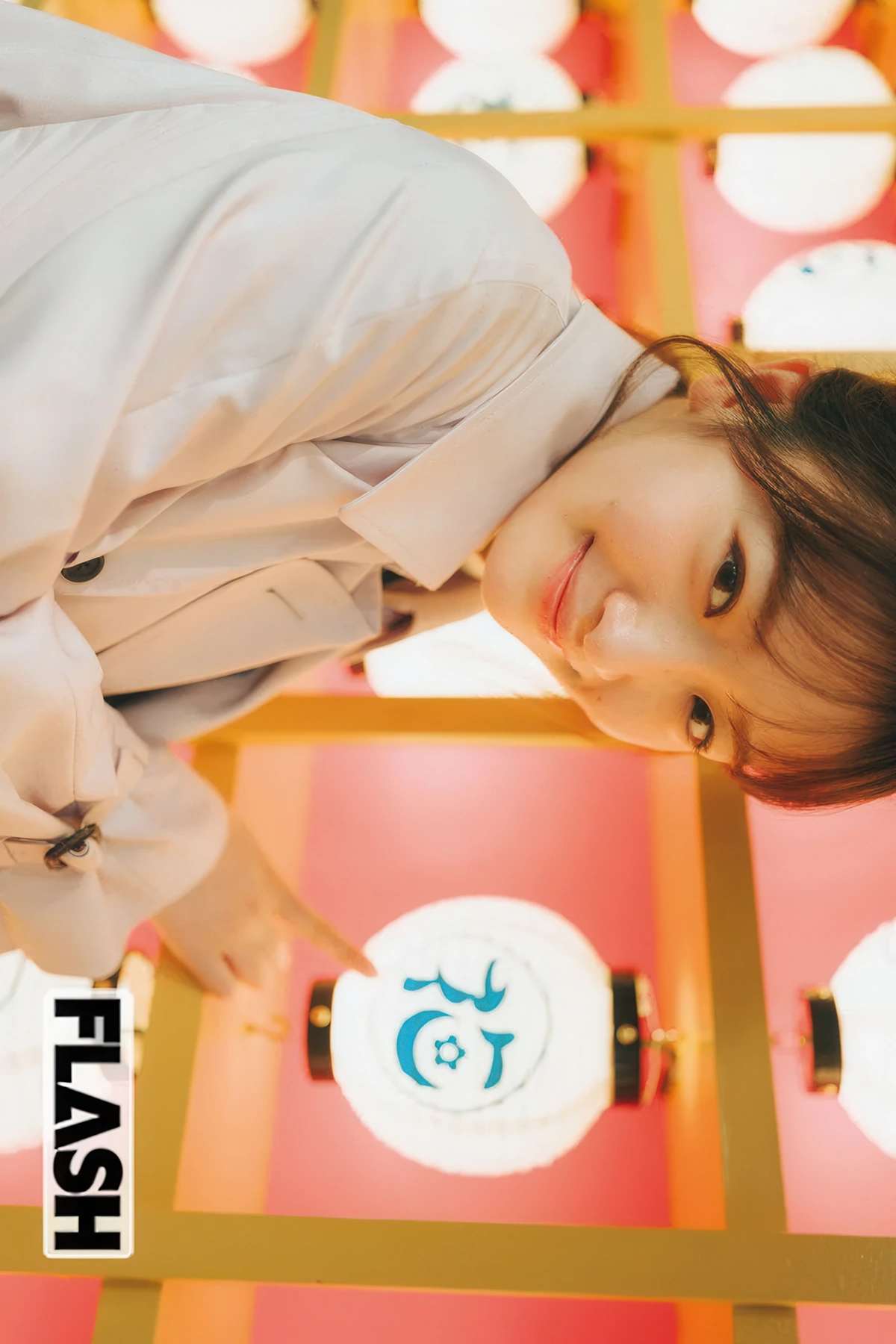Nagisa Kojima 小島凪紗, FLASH 2025.12.02-09 (フラッシュ 2025年12月2-9日号)