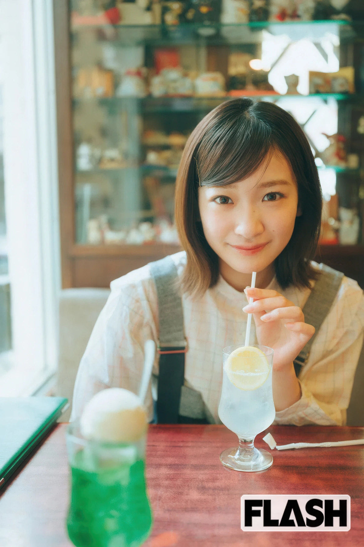 Nagisa Kojima 小島凪紗, FLASH 2025.12.02-09 (フラッシュ 2025年12月2-9日号)