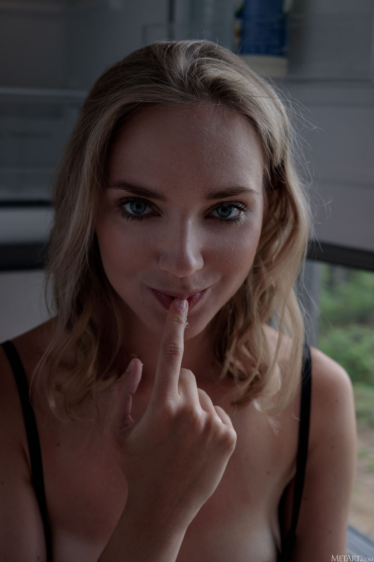 MetArt Oxana Chic - Dessert Delight Part01