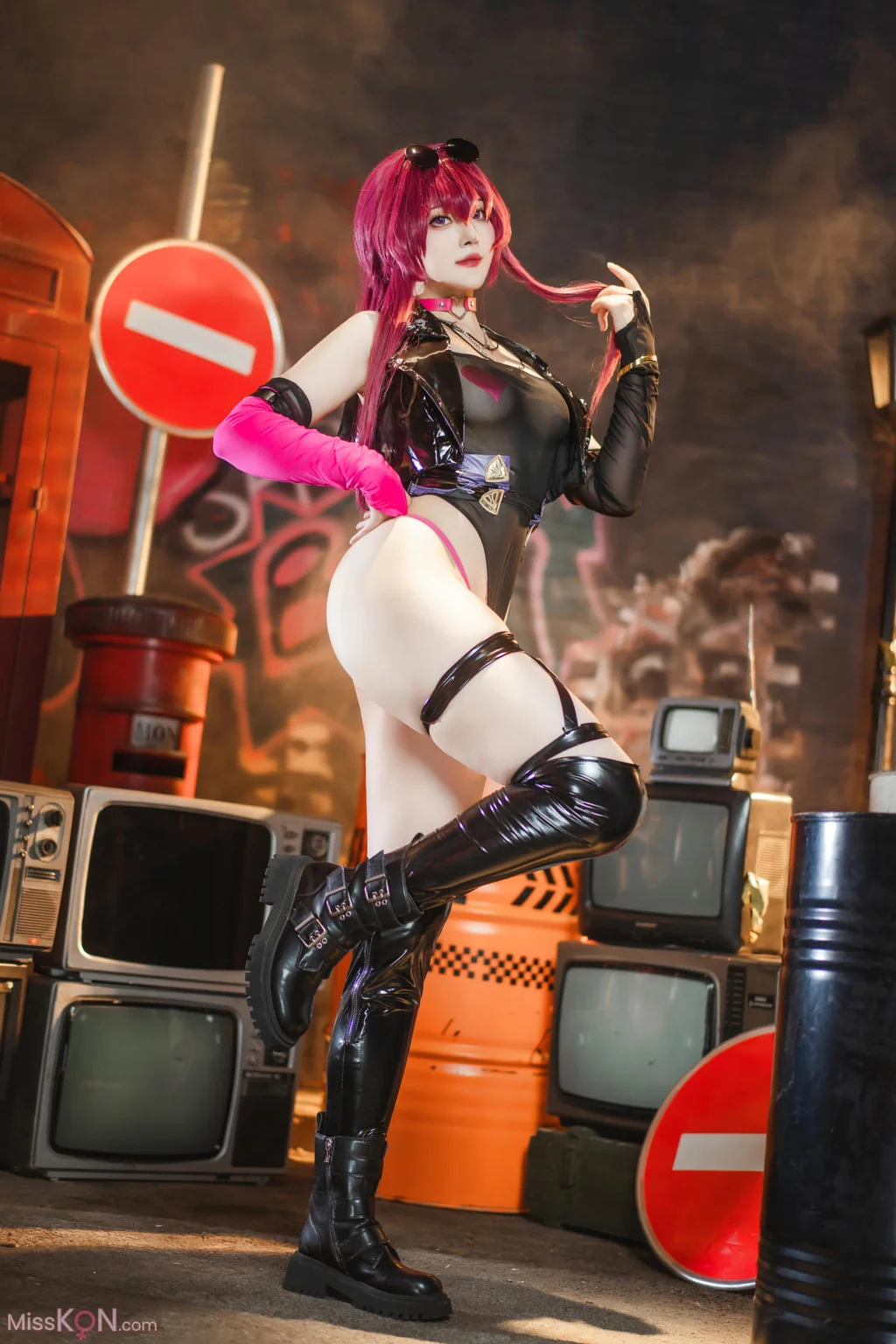 Coser@Natsuko夏夏子_ 崩坏·星穹铁道 卡芙卡 朋克同人