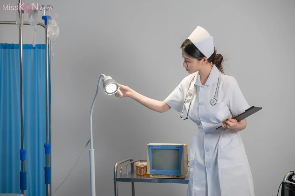 Coser@年年Nnian_ 护士长の秘密