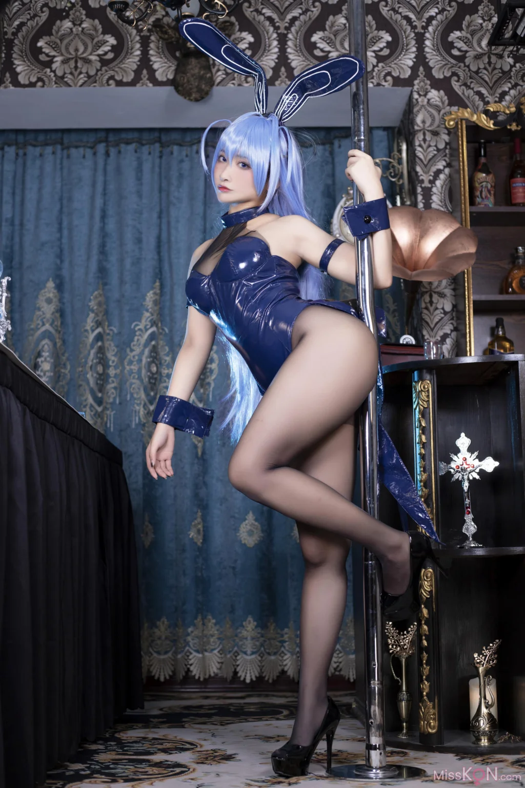 Coser@洛璃LoLiSAMA_ 花园兔女郎