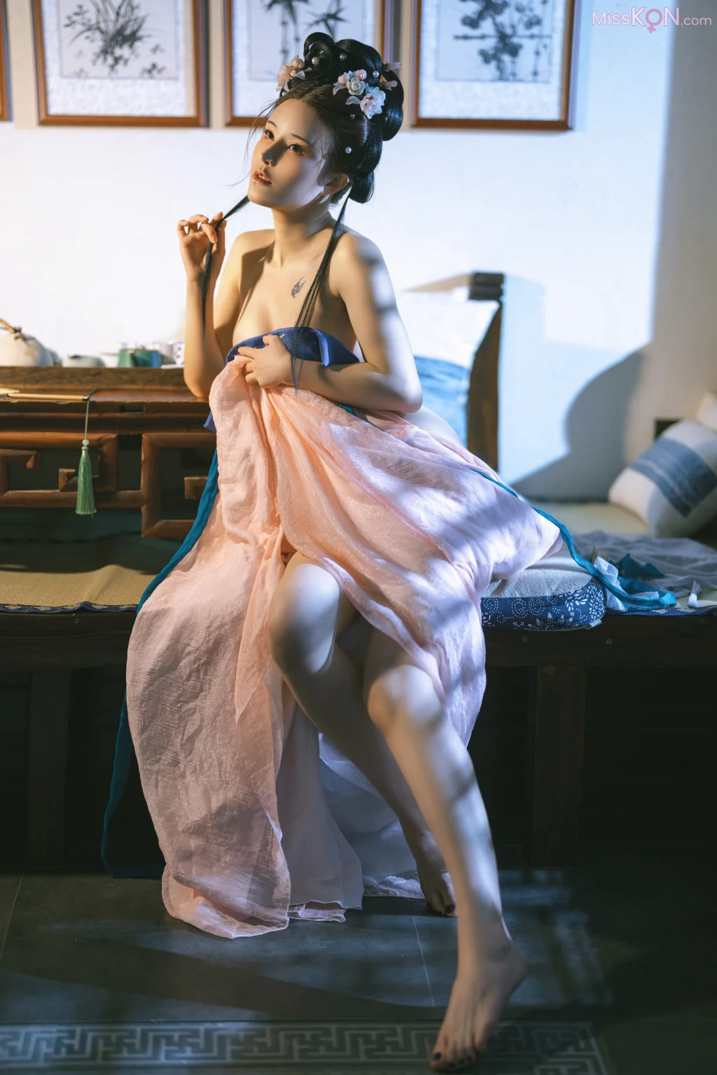 Coser@鹿八岁_ 花想容