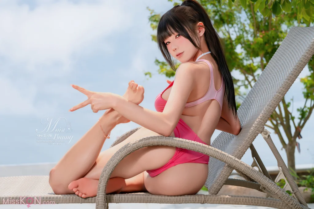 Coser@黏黏团子兔_ 2025泳装限定作 水泳部前辈