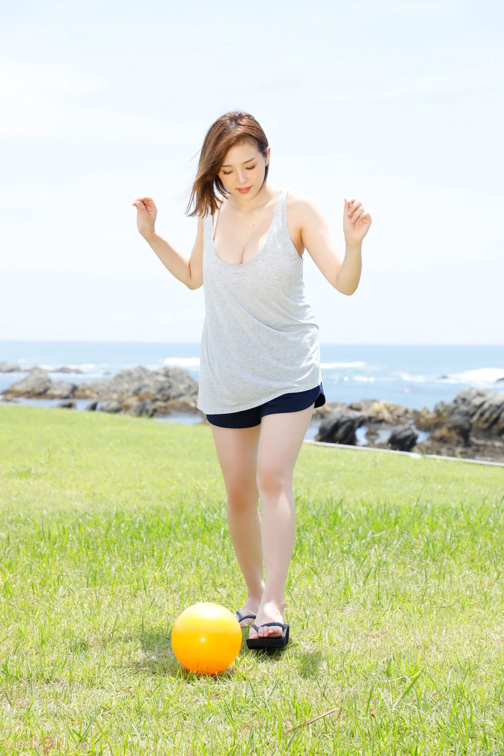 Ai Shinozaki (篠崎愛)_【増量版】愛 My Me 必撮！まるごと☆