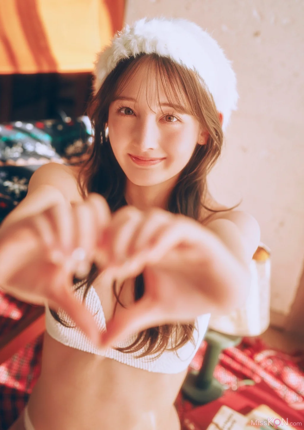 Cecile Nana (菜那セシル)_ BUBKAデジタル写真集 「冬のヒロイン」