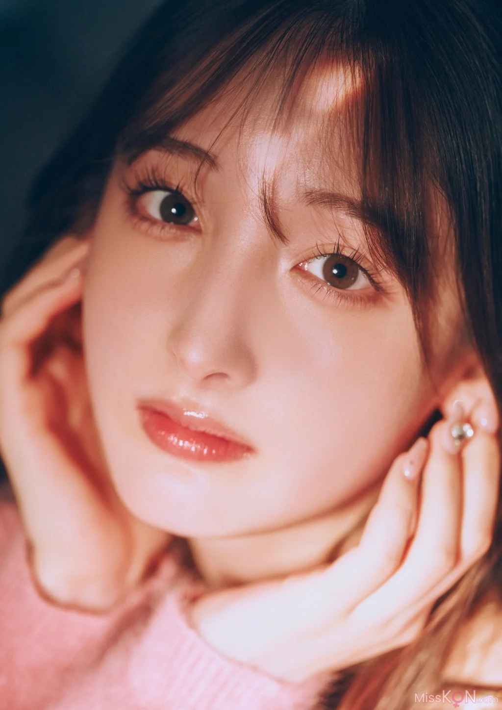 Cecile Nana (菜那セシル)_ BUBKAデジタル写真集 「冬のヒロイン」