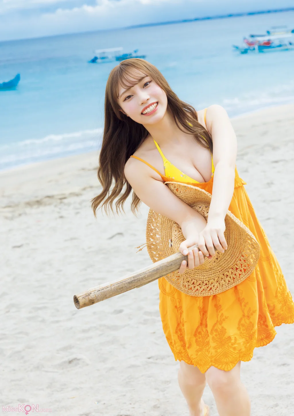 Saaya Kawagoe (川越紗彩)_ 1st写真集 なんとかなるなる