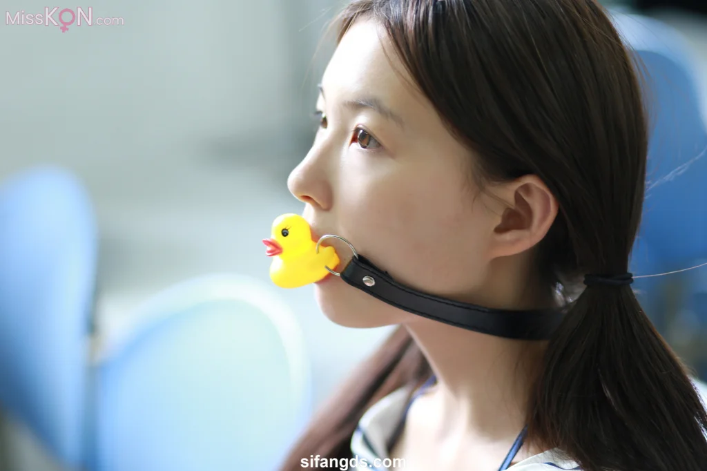 [Private Photoshoot] 小可爱_ 隔壁班的那个女孩 白嫩清纯校花 全尺度私拍