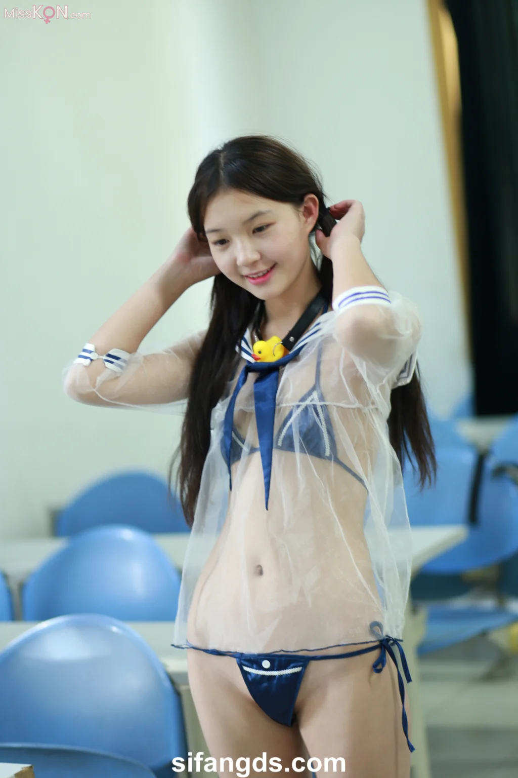 [Private Photoshoot] 小可爱_ 隔壁班的那个女孩 白嫩清纯校花 全尺度私拍