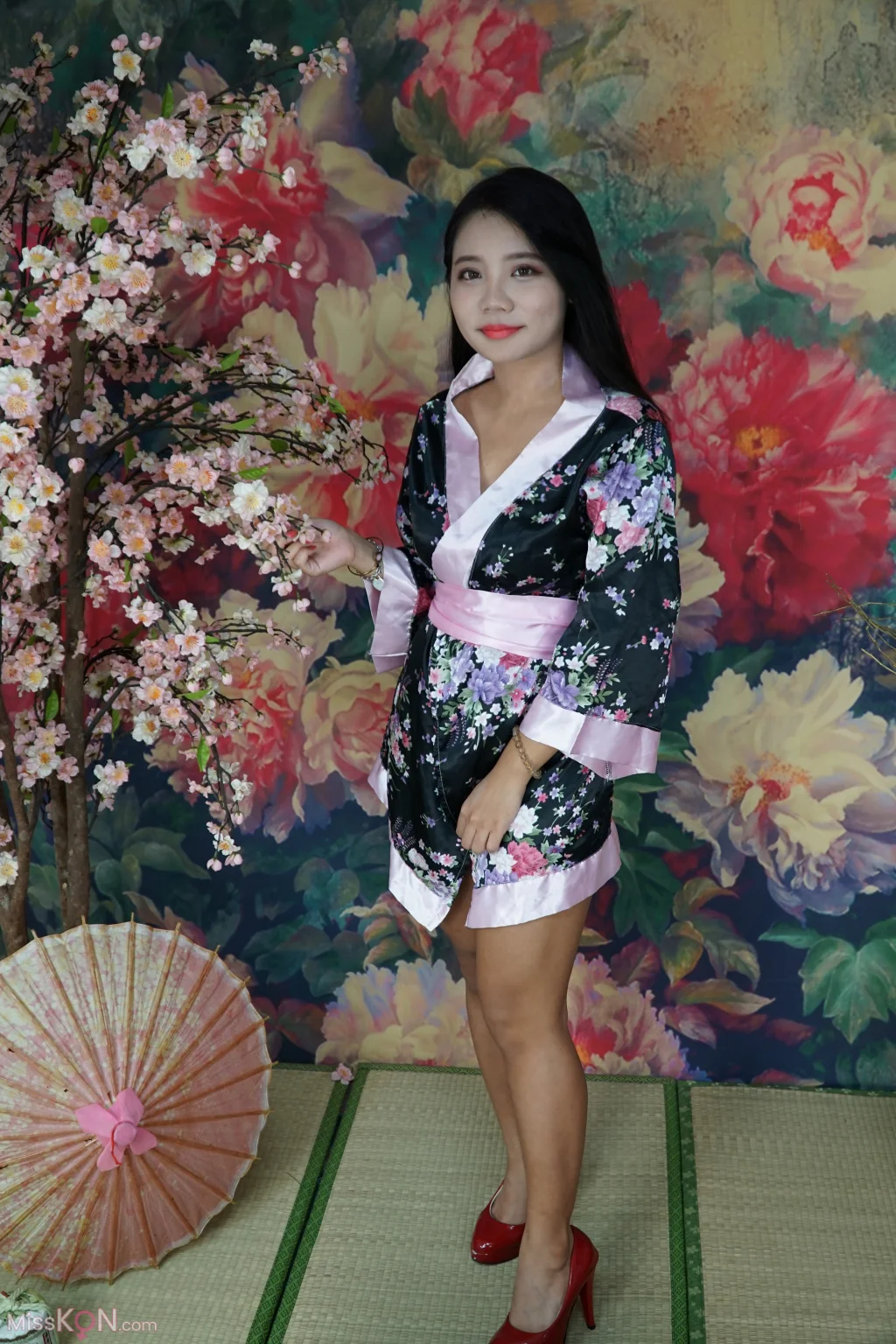 [Private Photoshoot] 熙熙_ 丰满御姐 和风全尺度私拍