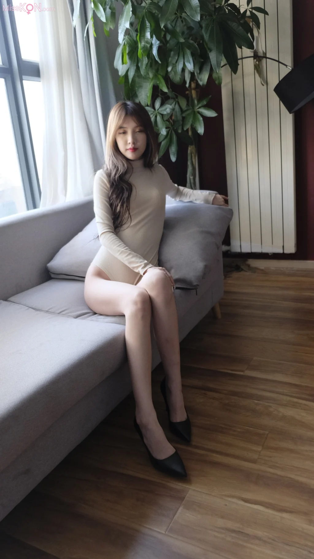 [Private Photoshoot] 白雪(佳菲)_ 高冷黑丝女神 全尺度人体私拍