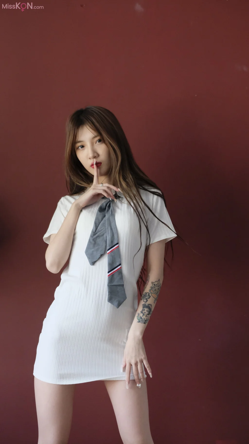 [Private Photoshoot] 白雪(佳菲)_ 高冷黑丝女神 全尺度人体私拍