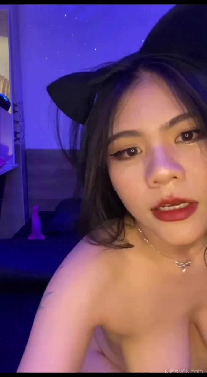 Sunie_ IG粉丝30万网红 纯天然巨乳肥臀