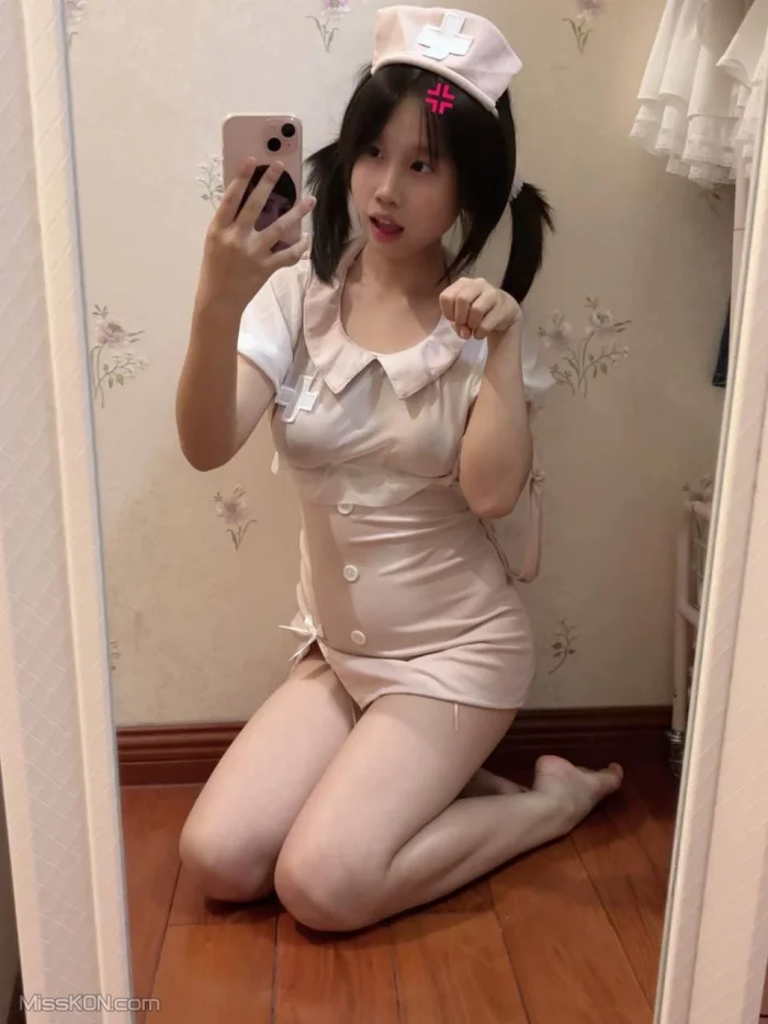 Xuxu(xuxulik)_ 1314门槛 双马尾露脸极品萝莉福利订阅