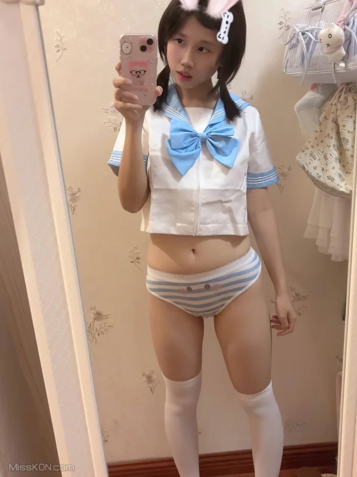 Xuxu(xuxulik)_ 1314门槛 双马尾露脸极品萝莉福利订阅