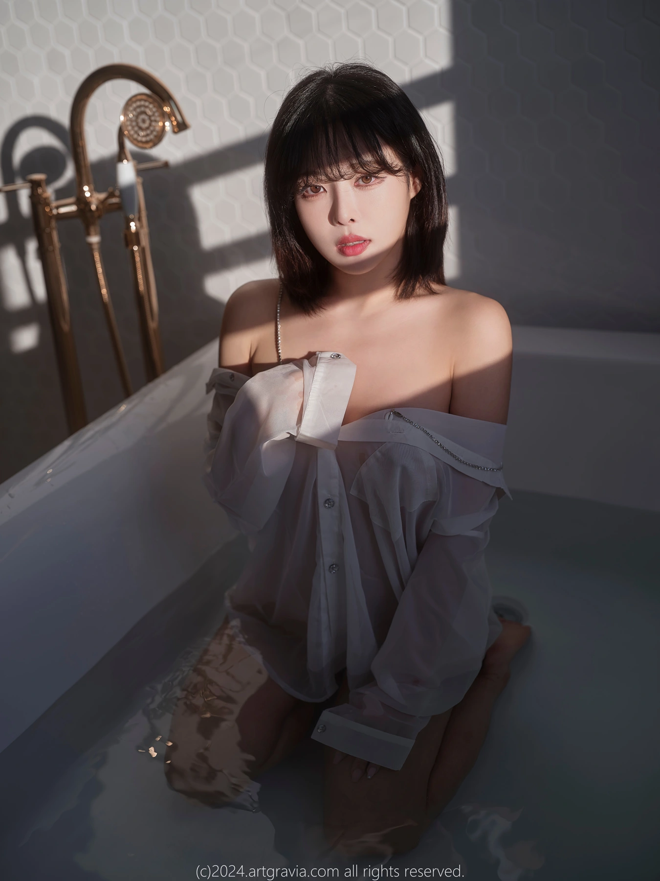 Areumm 다움, ArtGravia Vol.638 Photobook Set.01