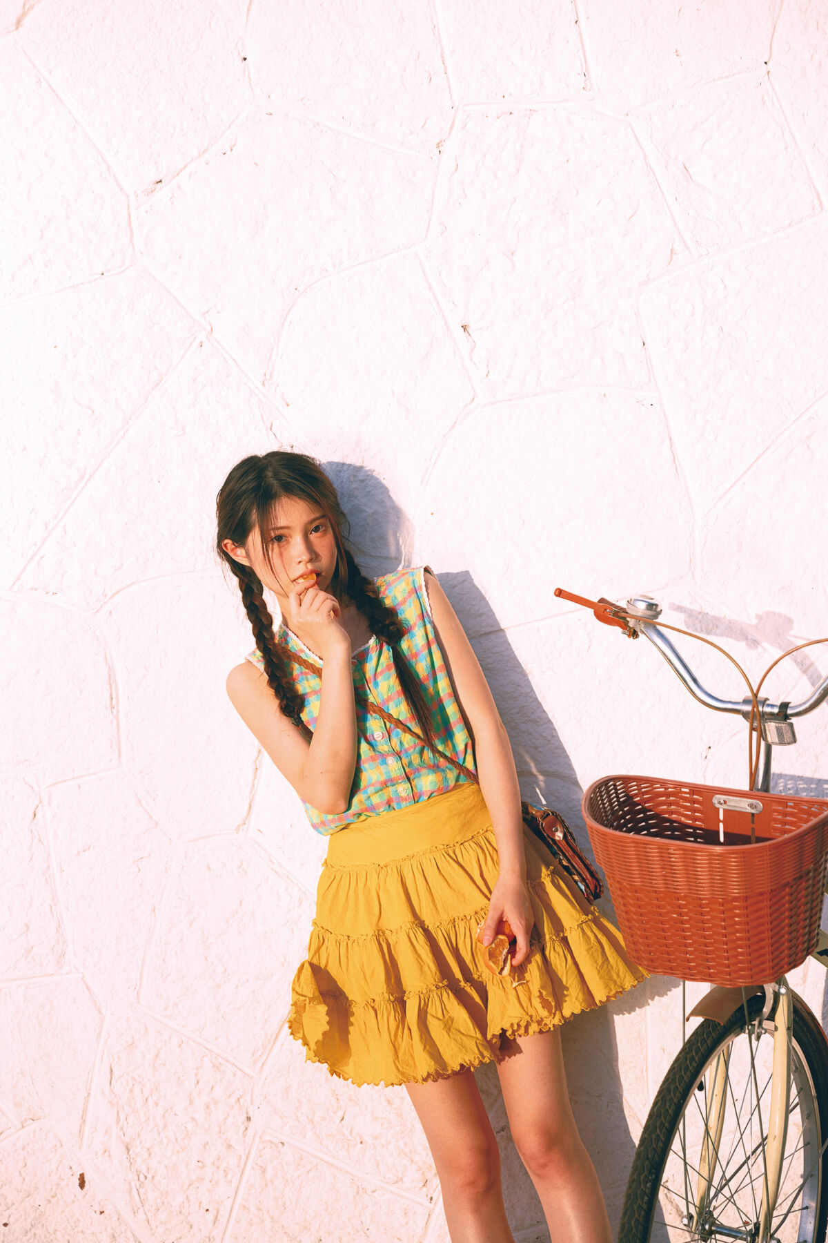 YiTuYu艺图语 Vol.8647 Kun Kun Bu Kun Le