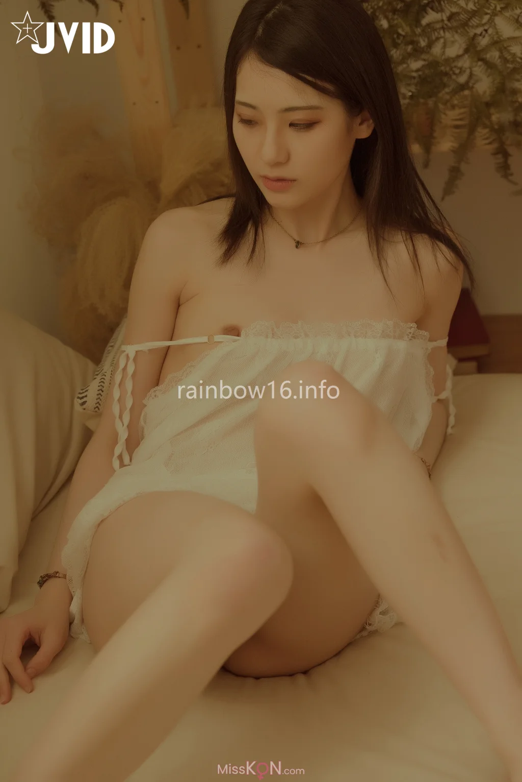 [JVID] 阿黎_『全裸露點』最初的小美好，唯美系空靈女孩-阿瓈