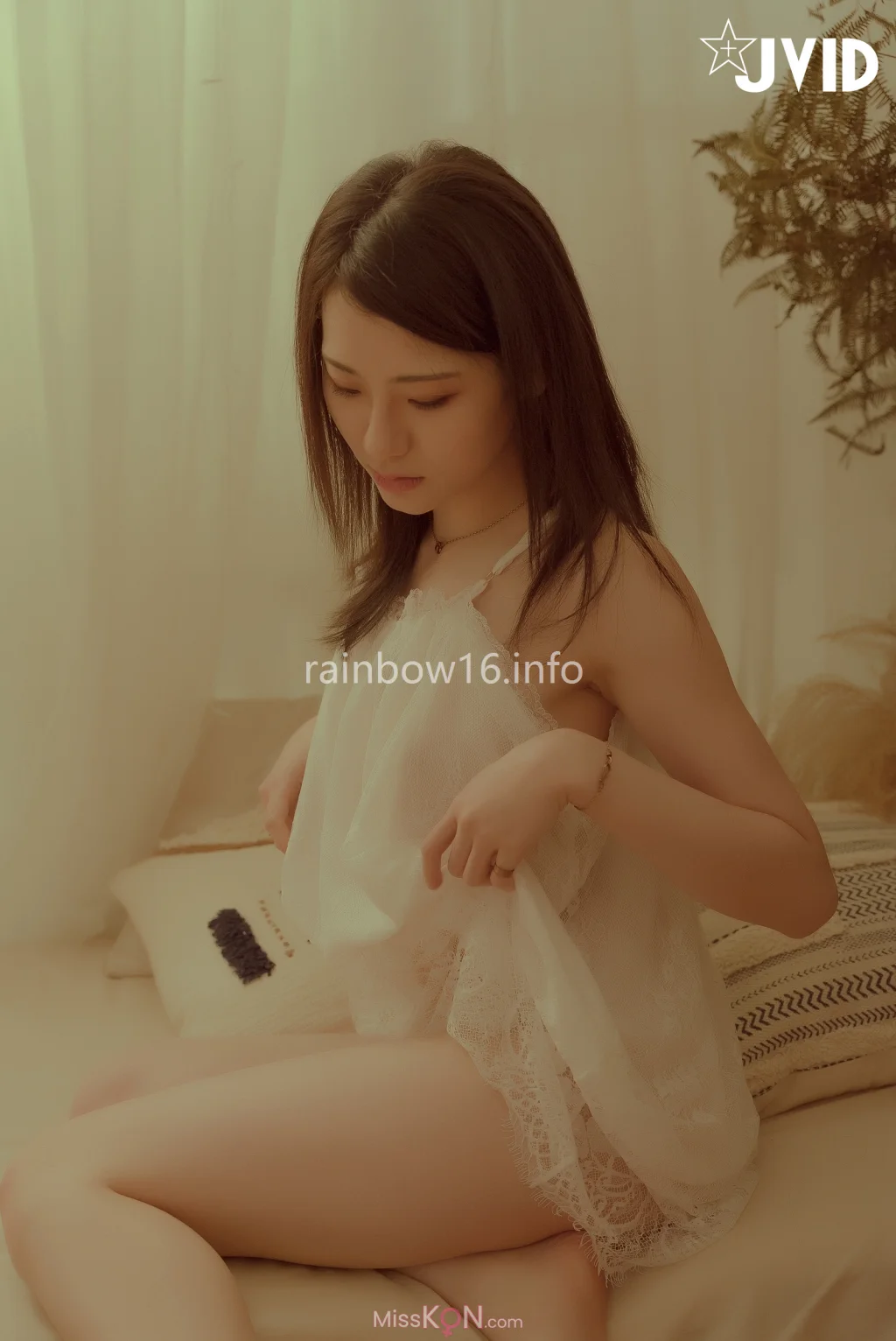 [JVID] 阿黎_『全裸露點』最初的小美好，唯美系空靈女孩-阿瓈