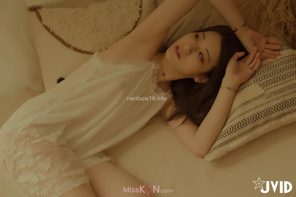 [JVID] 阿黎_『全裸露點』最初的小美好，唯美系空靈女孩-阿瓈