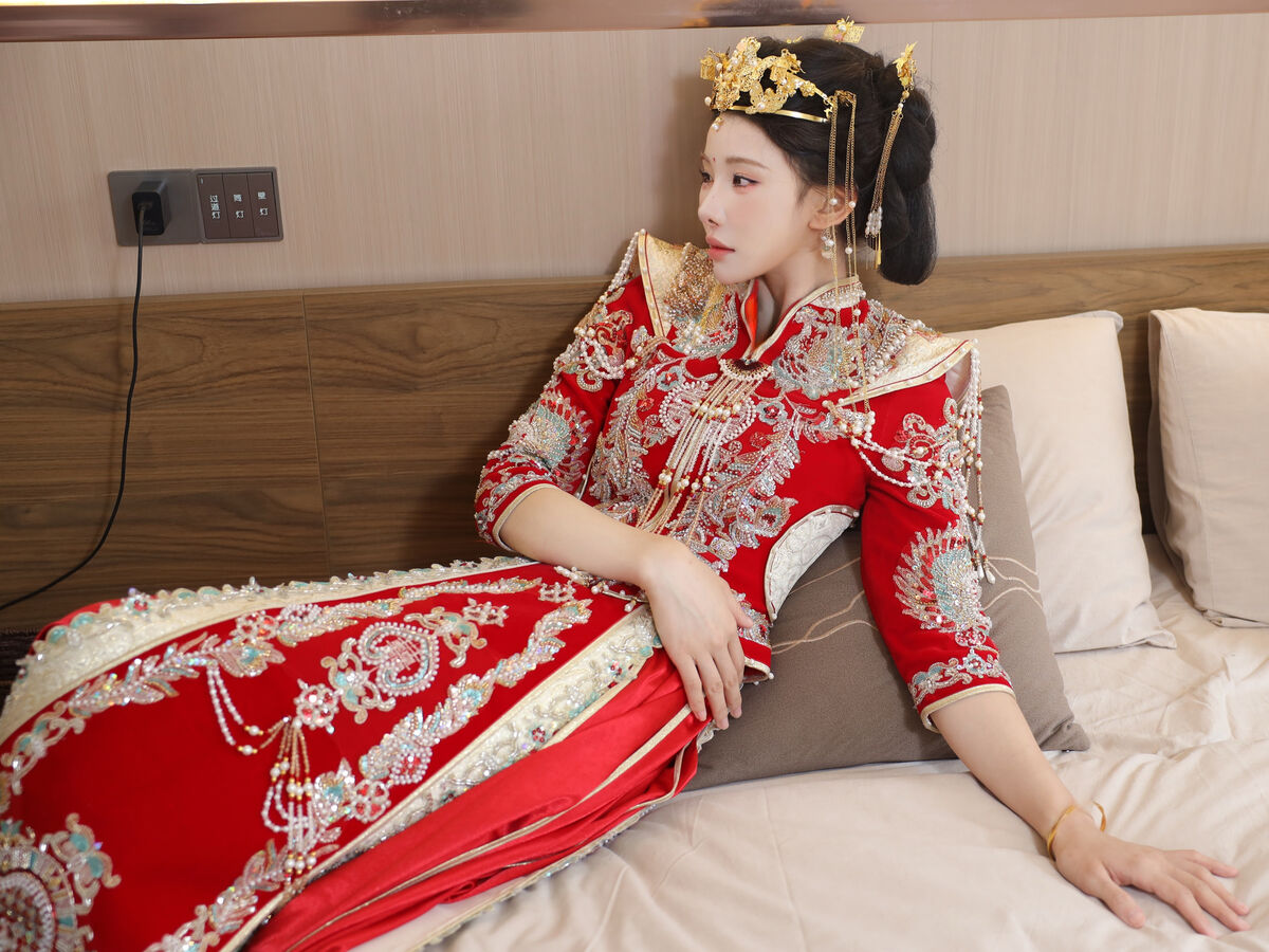 XiuRen秀人网 Uncensored Li Shuang Er 梨霜儿 - R18 秀人网模特 秀禾服 Part01