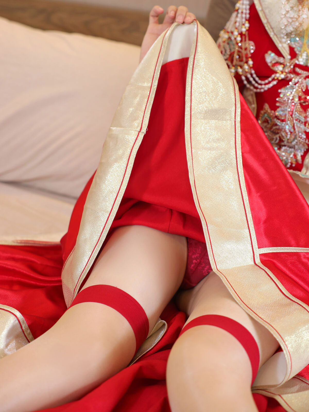 XiuRen秀人网 Uncensored Li Shuang Er 梨霜儿 - R18 秀人网模特 秀禾服 Part01