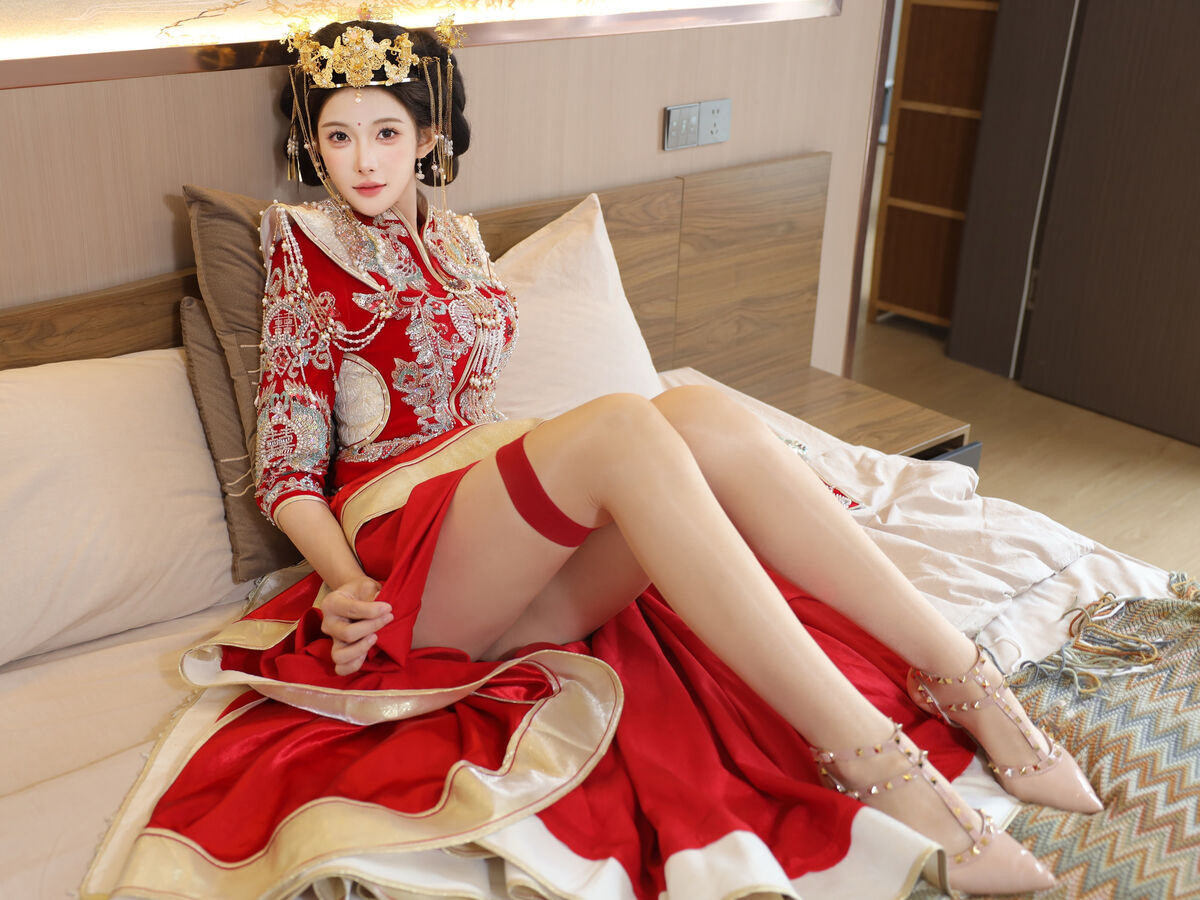 XiuRen秀人网 Uncensored Li Shuang Er 梨霜儿 - R18 秀人网模特 秀禾服 Part01