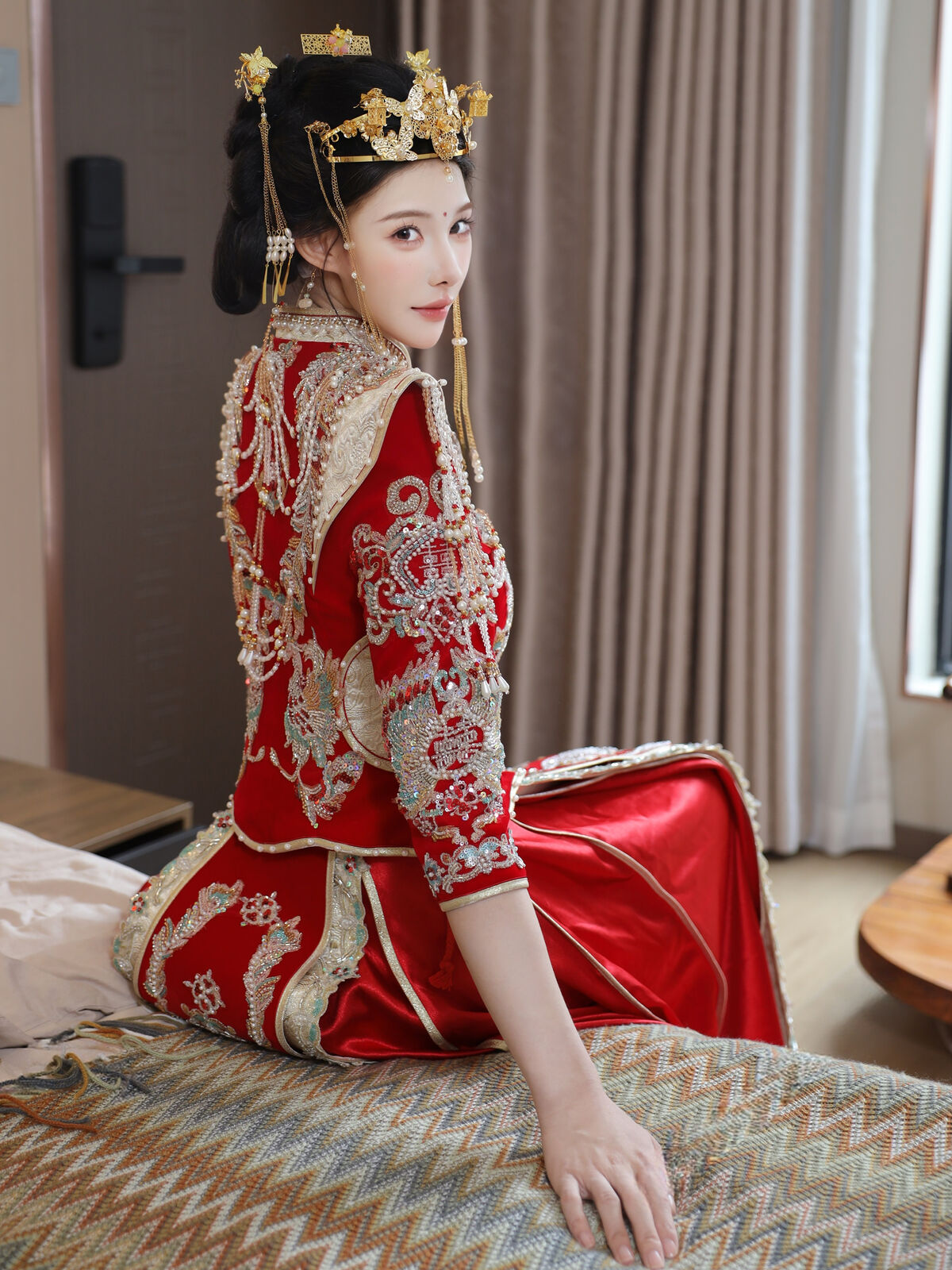 XiuRen秀人网 Uncensored Li Shuang Er 梨霜儿 - R18 秀人网模特 秀禾服 Part01