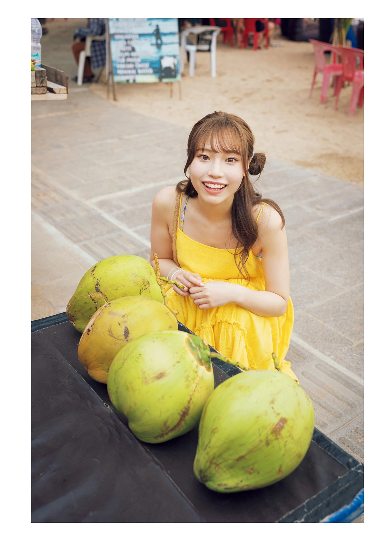Saaya Kawagoe 川越紗彩, 1st写真集 「なんとかなるなる」 Set.05