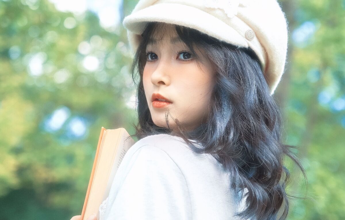 YiTuYu艺图语 Vol.8560 Wu Uzutaka Shojo